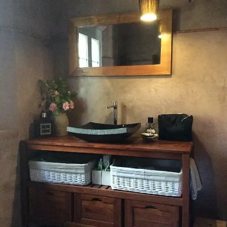 Le Mas Amore Bed & Breakfast *